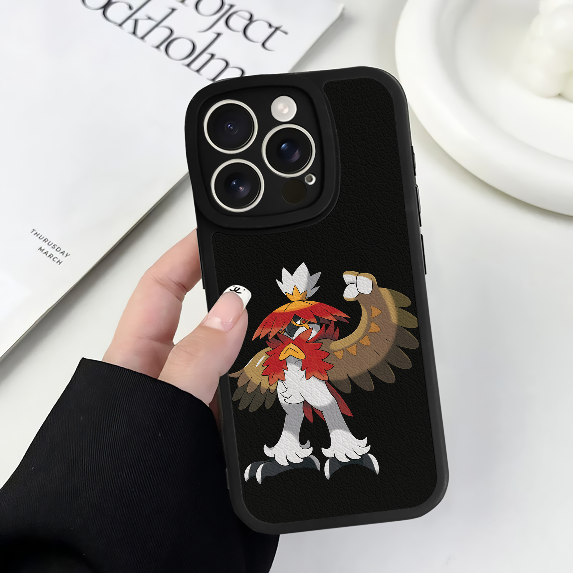 （画像用） ポケットモンスター Pokémon 【iPhone 16シリーズ対応】シリコンスマホケース（レザー調） 材質：シリコン